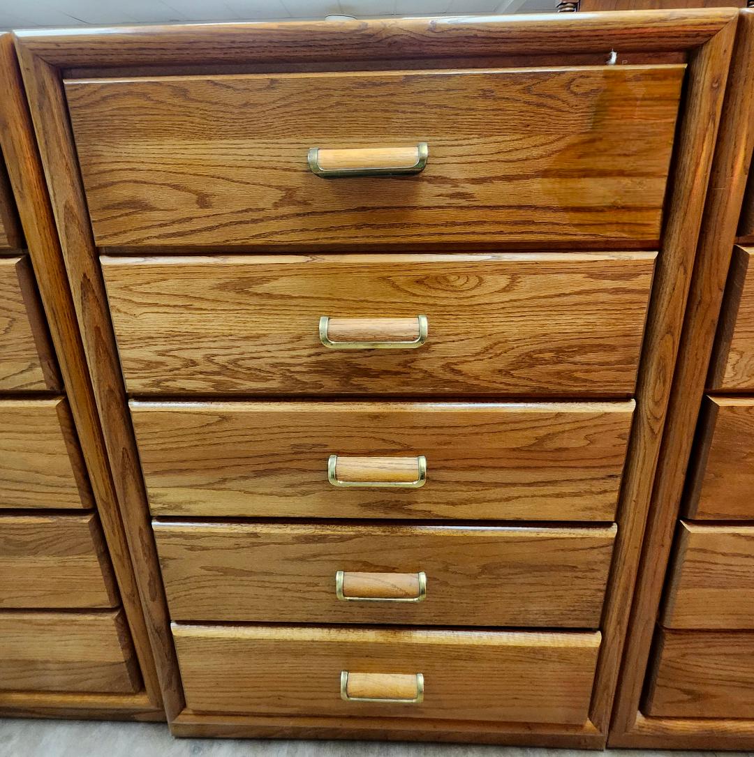5-Drawer Oak Dresser