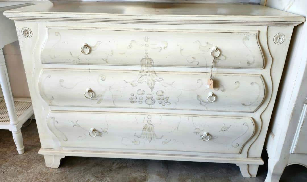 Ethan Allen Dresser