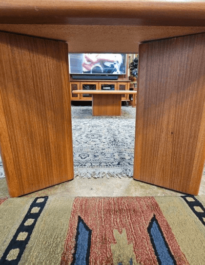 Britt Sallingboe sofa table back side