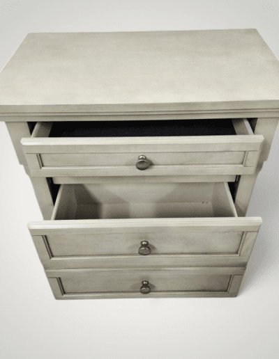 3-Drawer Nightstand