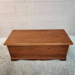 Vintage Richmond Cedar Works Solid White Cedar Storage Chest