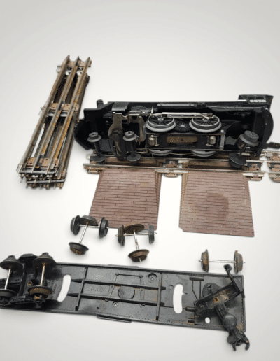 Vintage Lionel O Gauge Train Set Lot – Steam Locomotive #8632, NYC Tender, Caboose, Tracks & Accessories