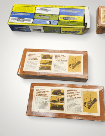 Vintage N Scale Model Train Lot of 15 – Chessie System Diesel Locomotive, Freight Cars & Cabooses